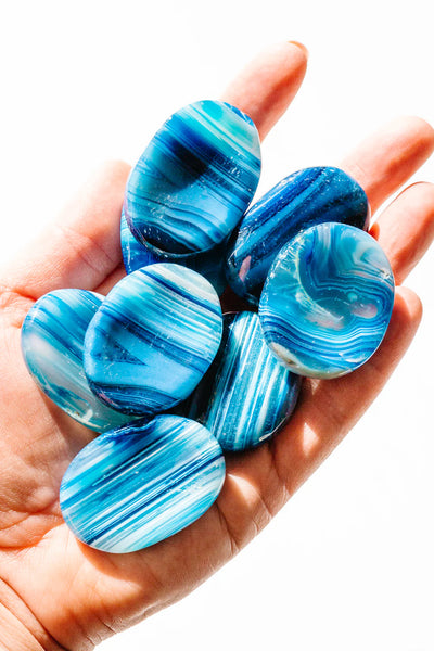 What Are Worry Stones And How To Use Them? | Apothecary Co.